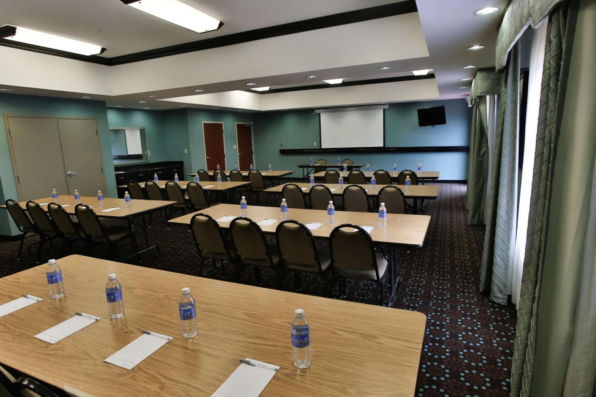 Hampton Inn & Suites Middlebury Exteriér fotografie