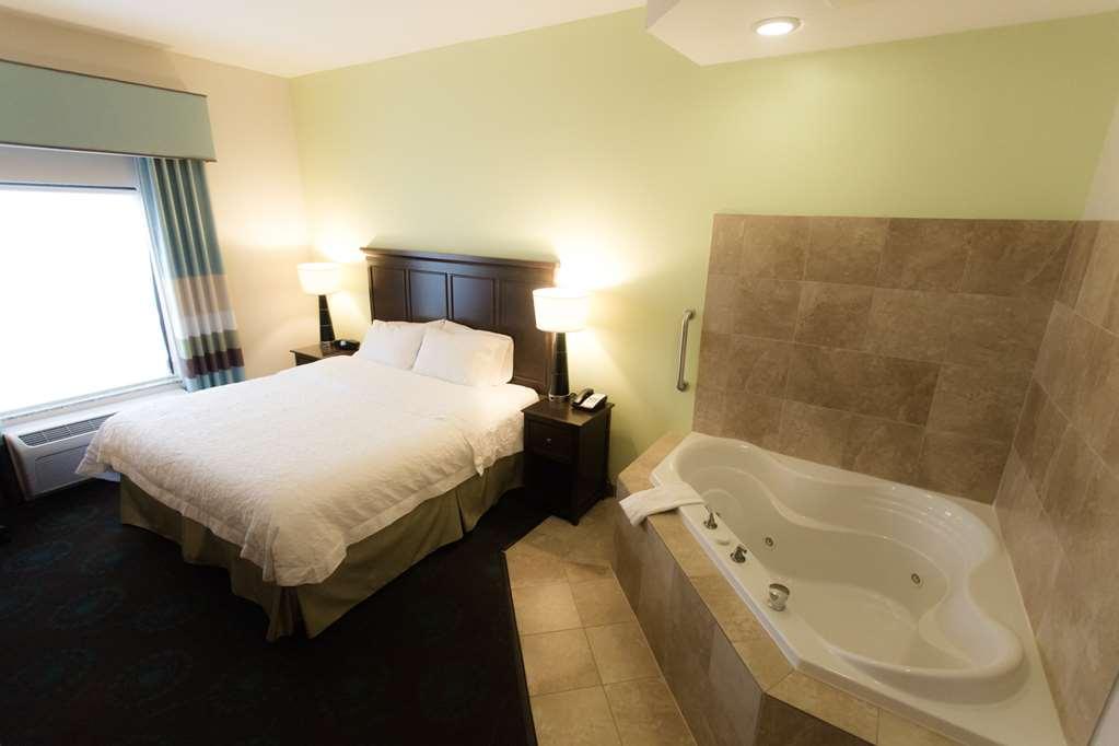 Hampton Inn & Suites Middlebury Pokoj fotografie