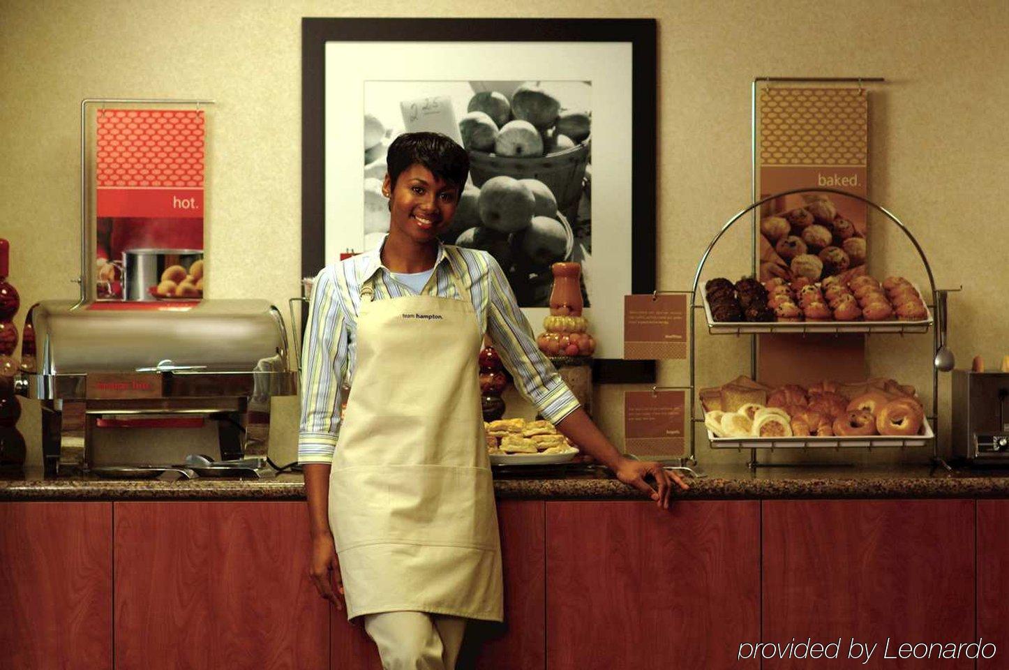 Hampton Inn & Suites Middlebury Restaurace fotografie